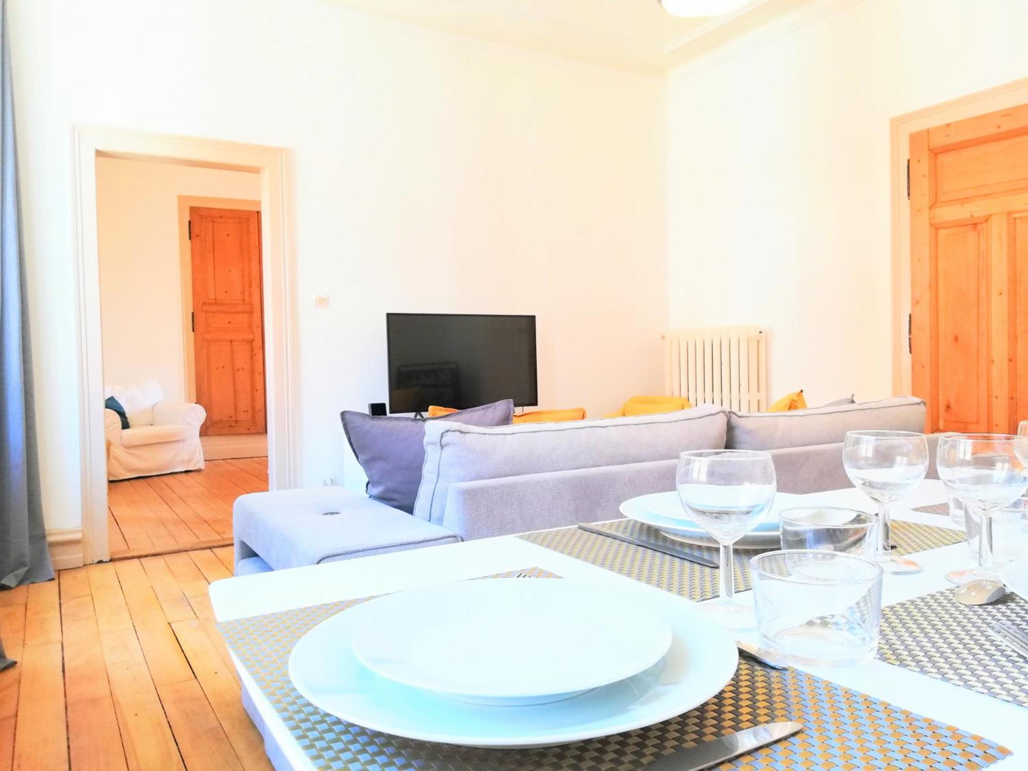 Ferienwohnung De 2 A 6 Personnes - Le Street'Art - Sarrebourg Centre - Gare A 500M - A 20 Minutes De Center Parc Et Parc Animalier Sainte-Croix - Netflix - Wifi Exterior foto